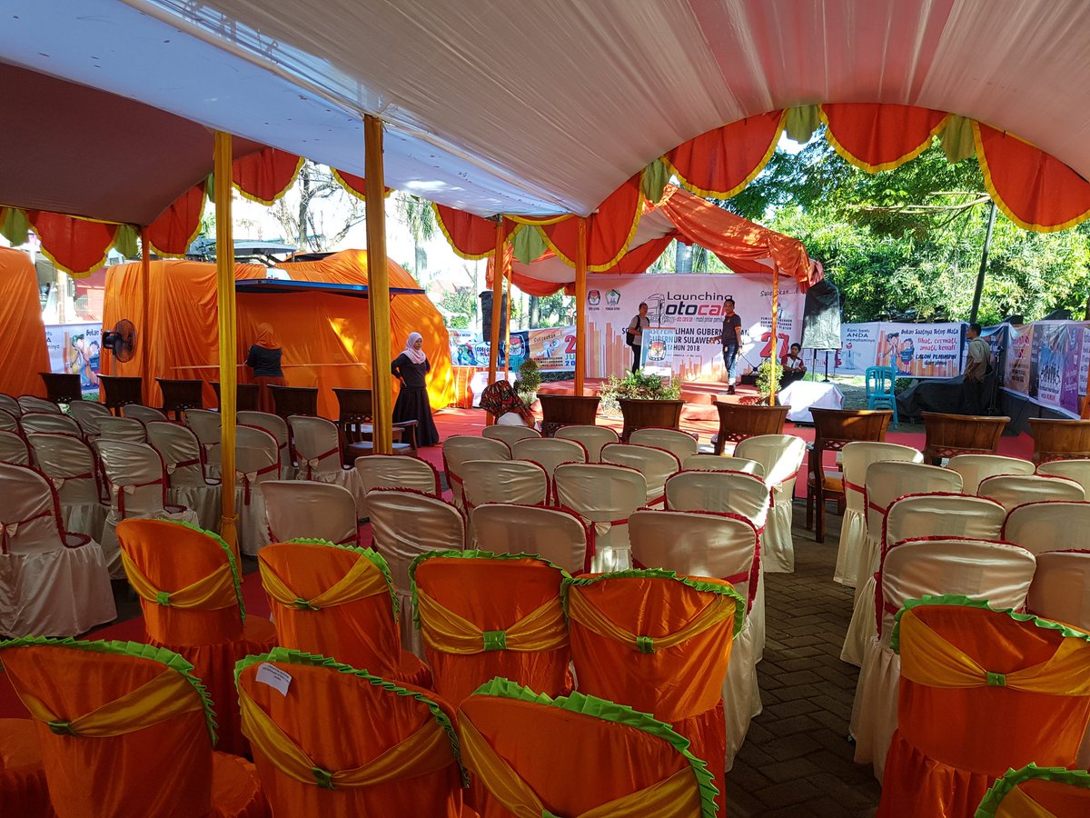 ome_mome's tweet photo. Persiapan Launching otocara'de "mobil pintar pemilu" Kpu kabupaten Gowa.... https://t.co/NmRskizoGn