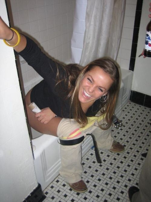 Pee tattoo girl school
