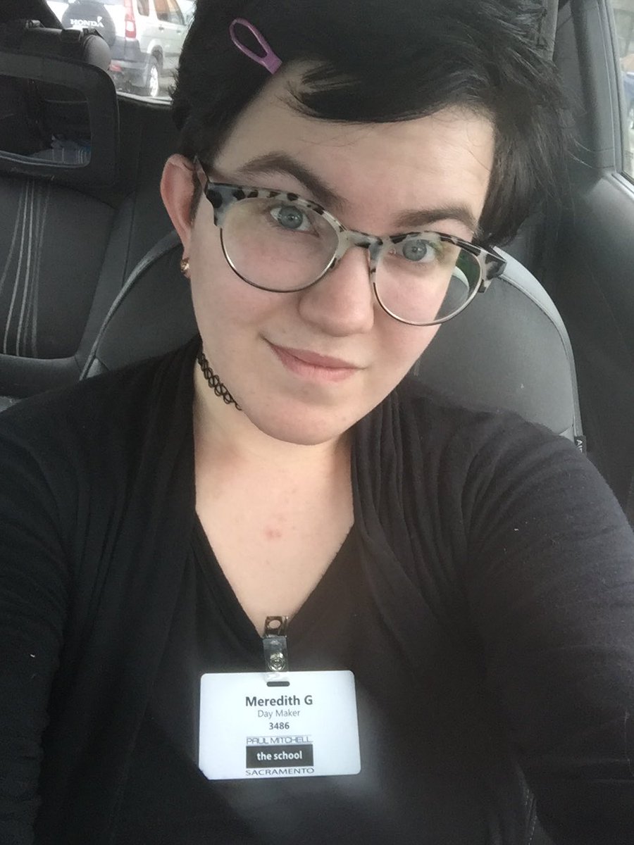 honk_mother's tweet image. Time for school #paulmitchellstudent #futurecosmo #iloveschool