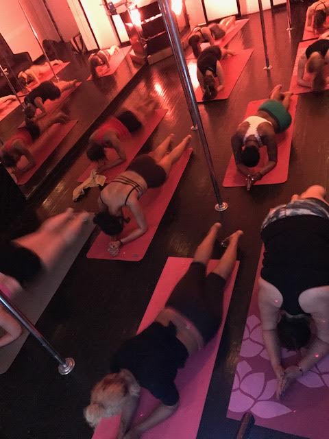 LaFemmeSuite's tweet photo. Give your body a sensual workout! #LaFemmeSuite #WomenPoleDance #Dance #ConfidenceIsSexy #EvolvingBeauties #Harlem #NewYork #NYCPole https://t.co/LswIxctiwD