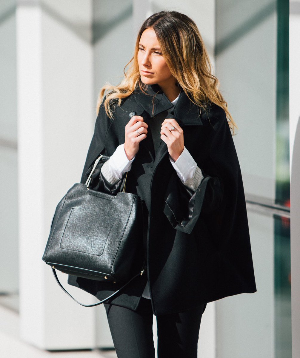 AlloraCapes's tweet photo. It's black, it's classic, it's Melbourne. #alloracapes #fashion #Melbourne #melbourneweather #cape #capecoat https://t.co/OdcLt69qCi