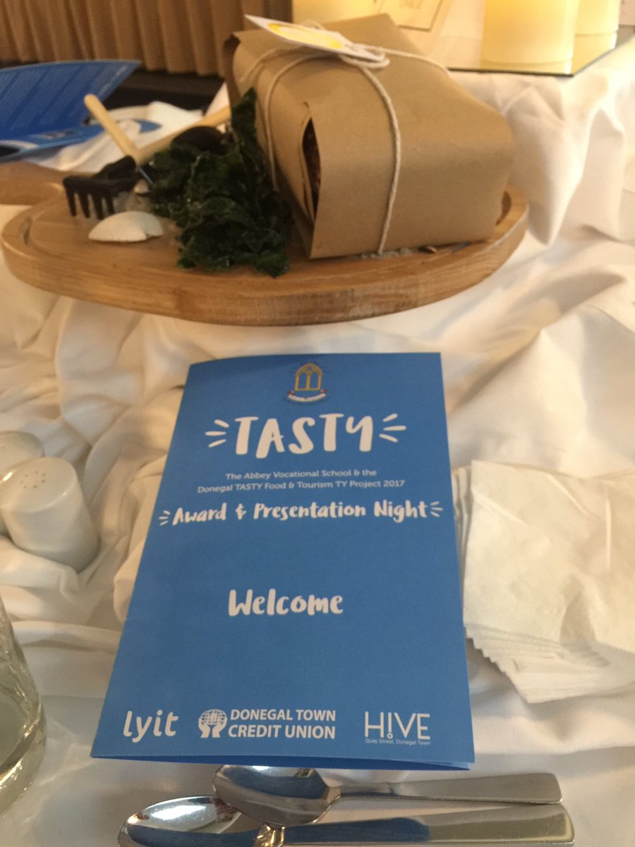 nevenmaguire's tweet photo. What a brillant night @tasty_2017 @IrishFoodGuide @HarveysPoint @ursuladonnelly @VillageTav love it thank you for having me wow what talent! https://t.co/uNEBRVTtJo