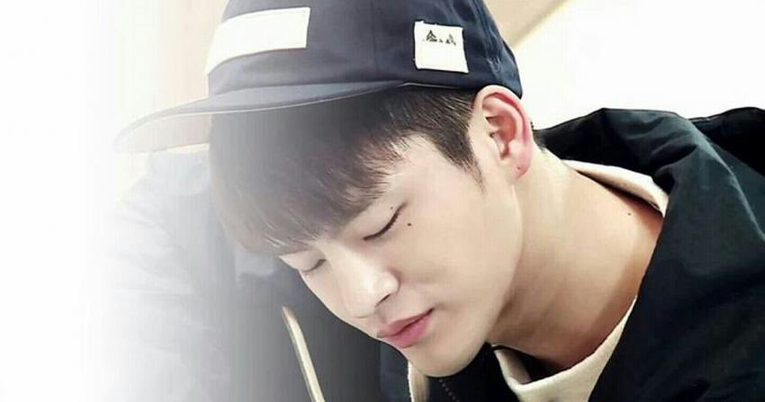 서인국 이렇게 생겼는데