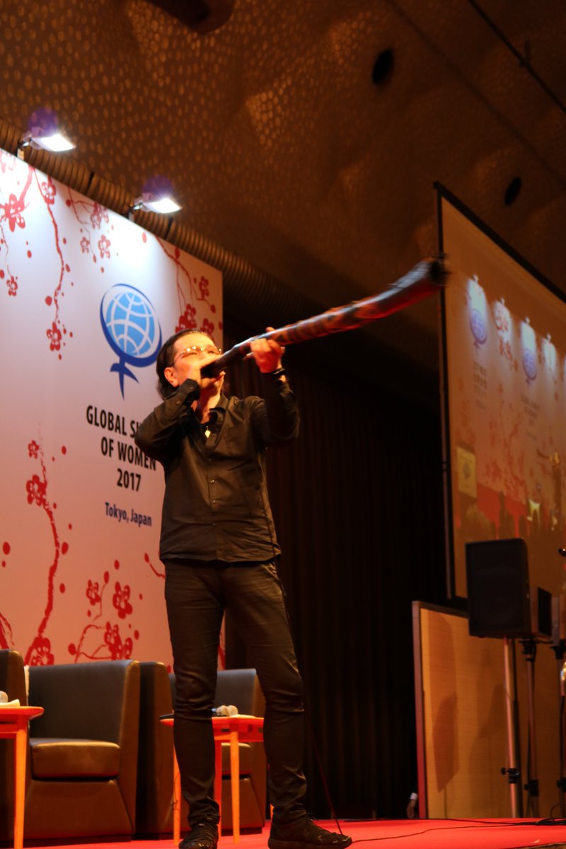 lynbesydney's tweet photo. Thanks to Tets-J or 哲J for his #remarkable #arresting didgeridoo
performance at #GSWTokyo, helping to promote #GSWSydney2018 experience https://t.co/OCjAovrf6m