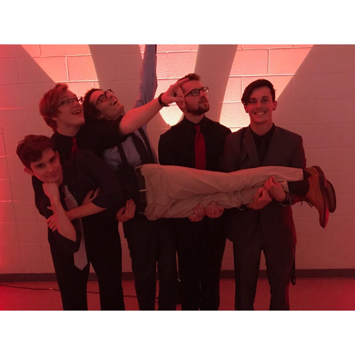 NorthamMusic's tweet image. Be on the lookout for new tunes! #newmusic