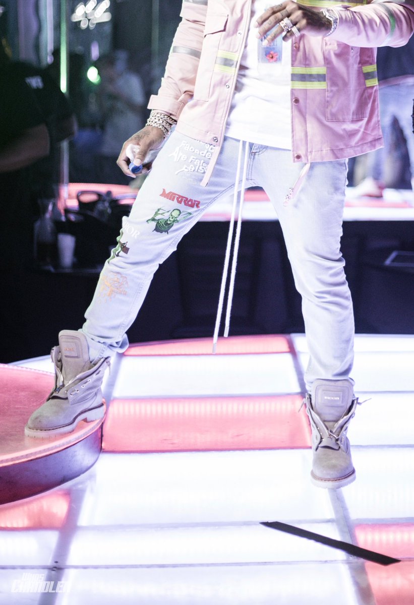 DURKIOworld300's tweet photo. Rockstar from the lam https://t.co/4ojsxhzbbL