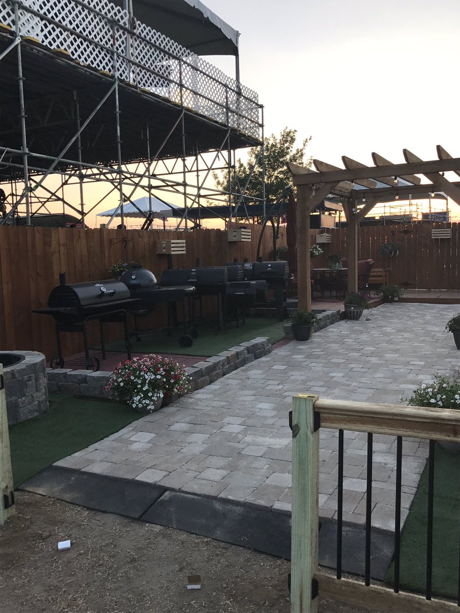 RecoWatson's tweet photo. Finish product of the Memphis In May booth...#letsdithis @thdjoelcog @JRey2828 @ChrisBergHD @LayneThome https://t.co/xS1Tbi5h6d