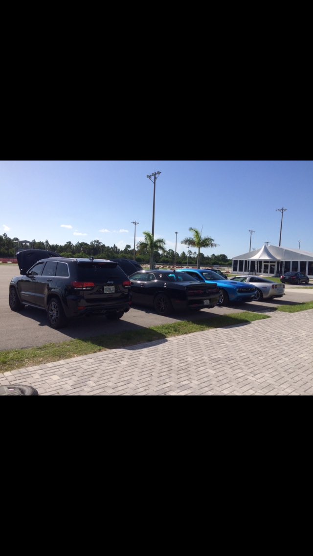 bmaher0846's tweet photo. Happy #Trackday #Tuesday from @RacePBIR #Blackbeautyhellcat with #darkangelsrtjeep and #JackTrack @RacePBDC and @SCCAOfficial #scca #track https://t.co/ich6AImFpH