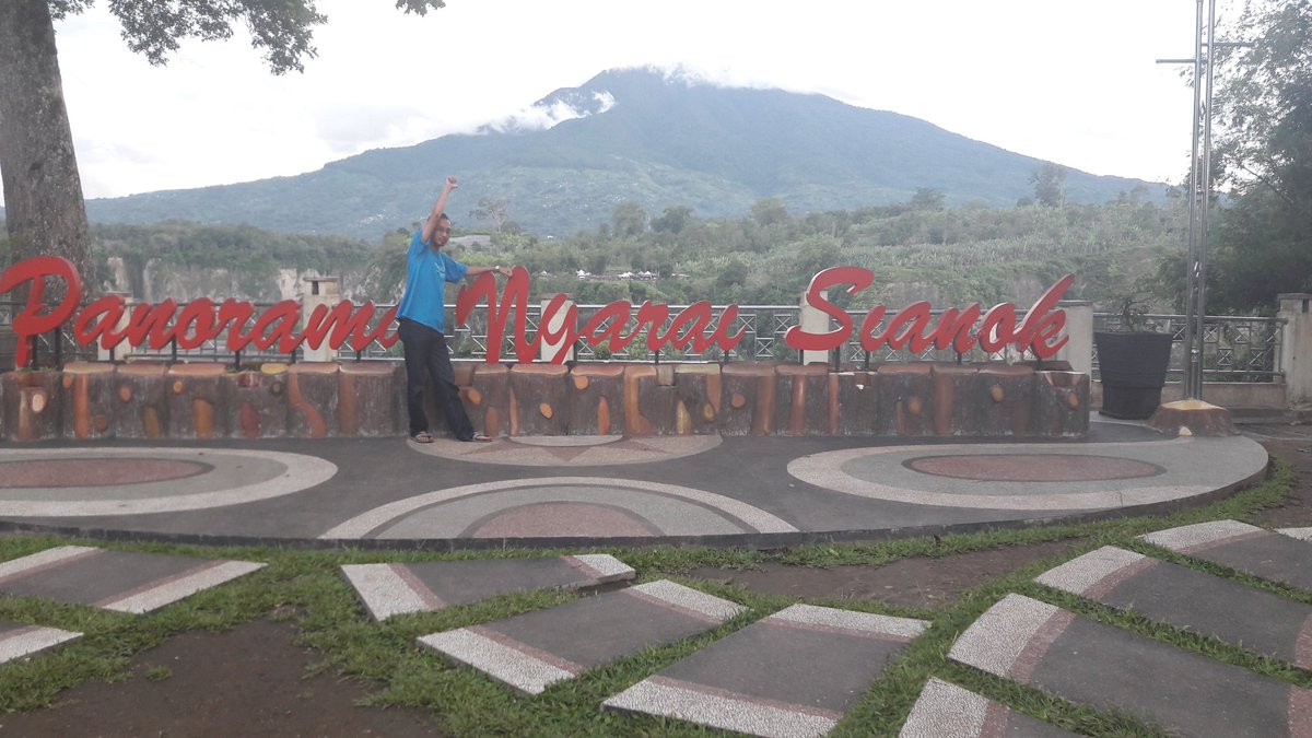 Armantirta's tweet photo. #singgalang #bukittinggi #exploresumbar #PesonaIndonesia https://t.co/dEIsm7AaS8