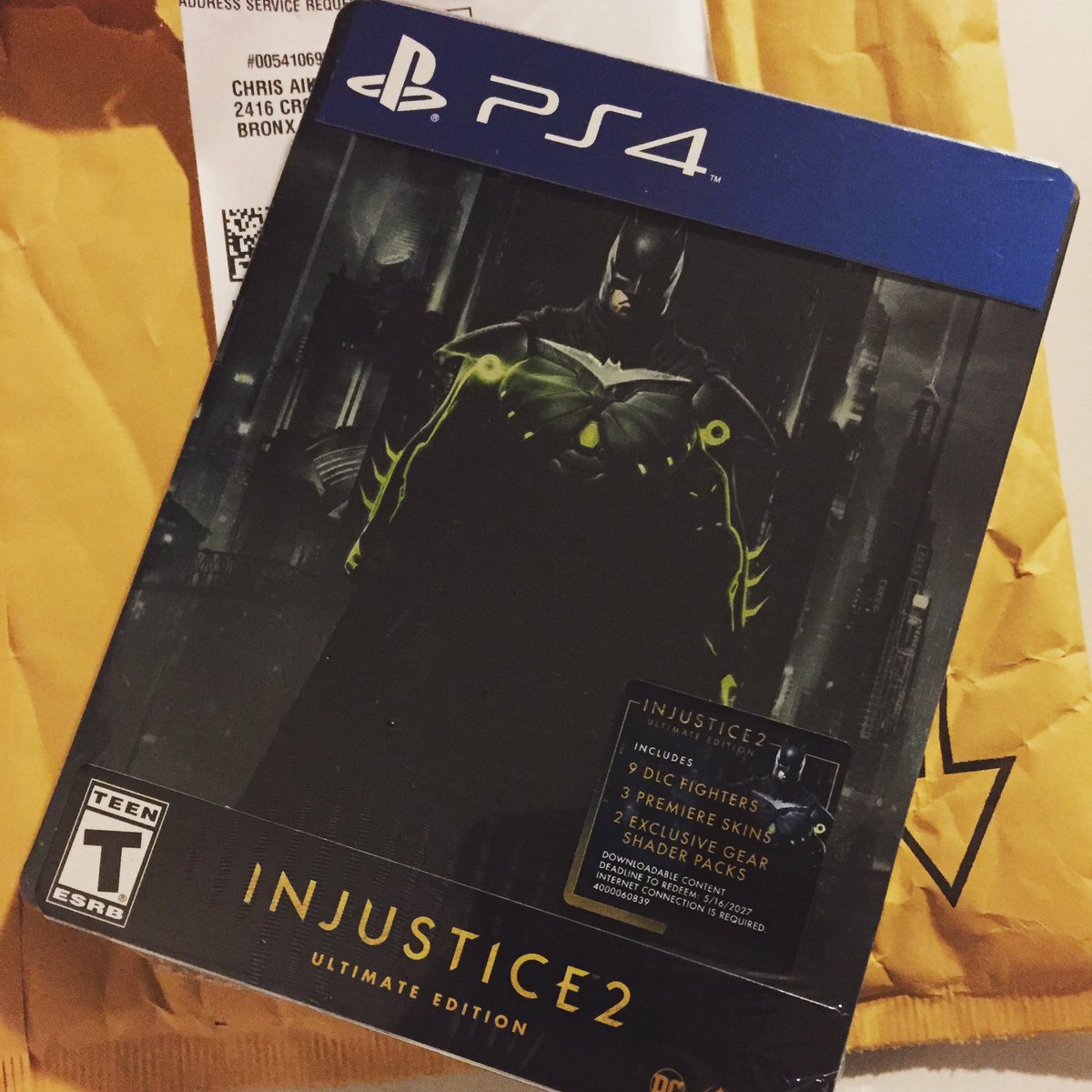Renagade_11's tweet photo. I'm home. π#injustice2 #inthemail #finallyhomefromwork #allmylifeihadtofight #itshere #thestruggleofwaiting #dccomics #letsgetit https://t.co/juExHXBXPr