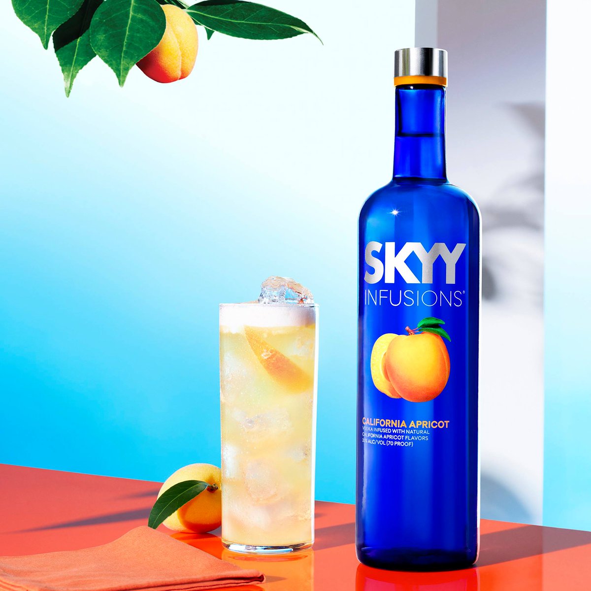 LoveOfCocktails's tweet photo. Introducing newly released @SKYYVodka Infusions California Apricot flavor to the Grand Gala #MakeEveryDay #SKYYVodka https://t.co/mkGbh2vwRH https://t.co/haddwv8MwD