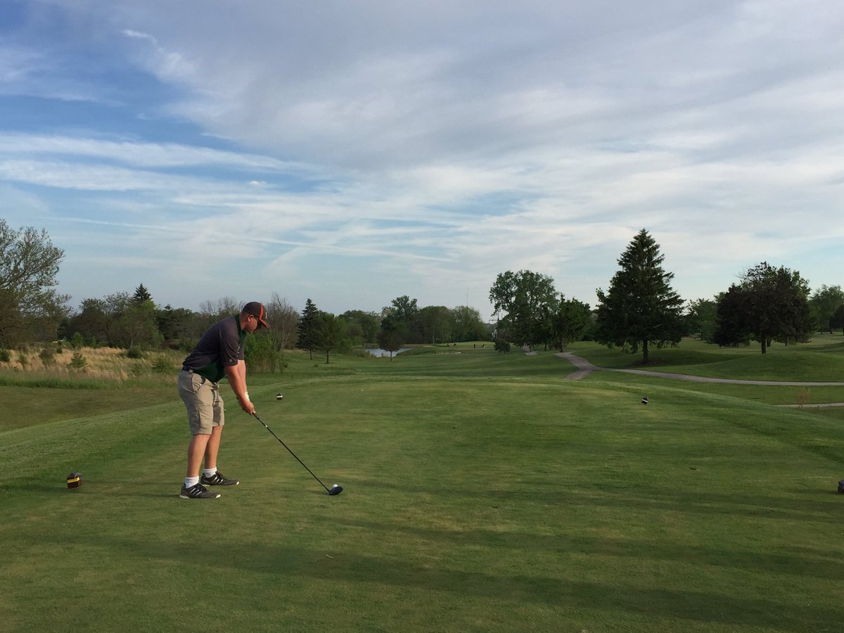 NHSKNIGHTSGOLF's tweet photo. Ayden Michaels and Taylor Appledorn tee it up for senior night at Highland Lake Golf Course. https://t.co/9nKA6C7w2K