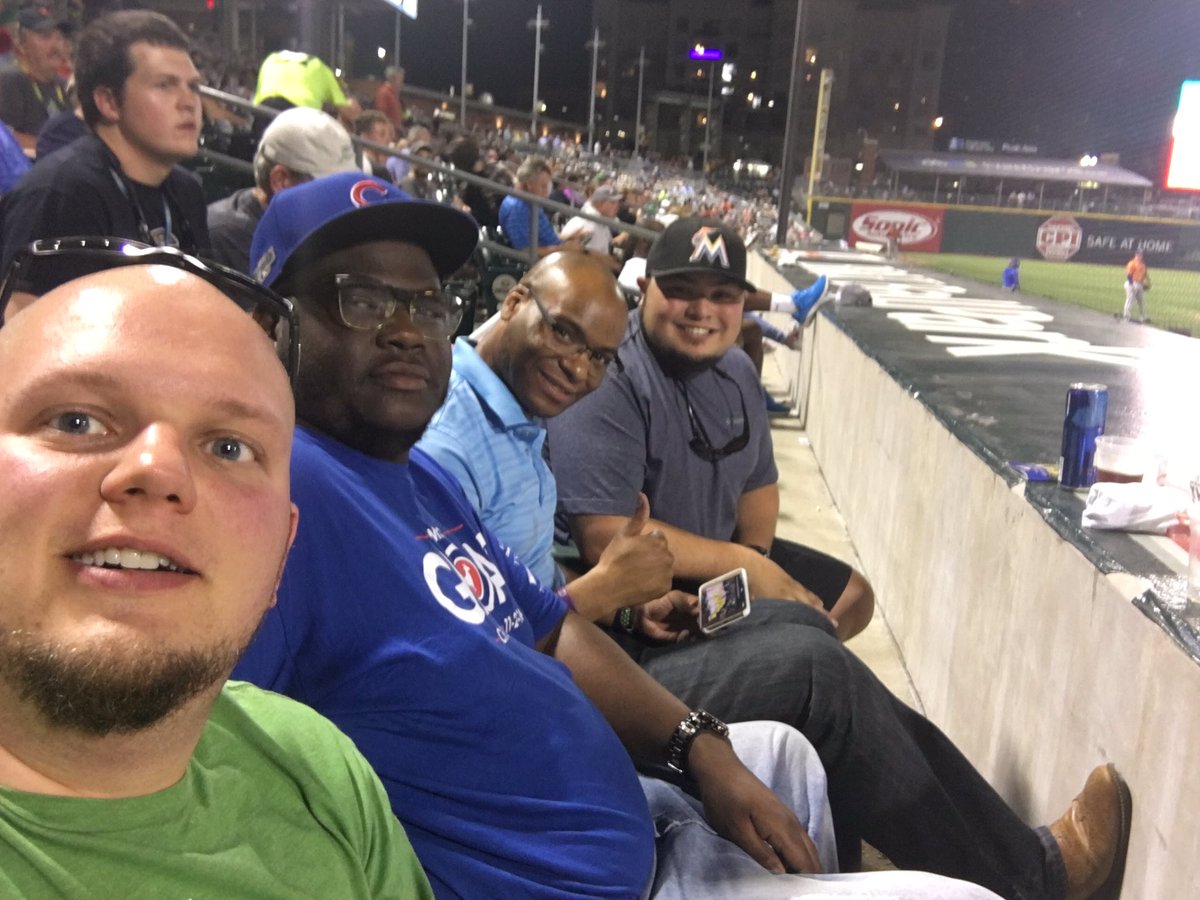 TUDav86's tweet photo. Guys night at the @KnightsBaseball game with @TUVinnyLeaks @TUckramer @mrdneely #TUProud #MDAHL https://t.co/QMwh6HAjAP