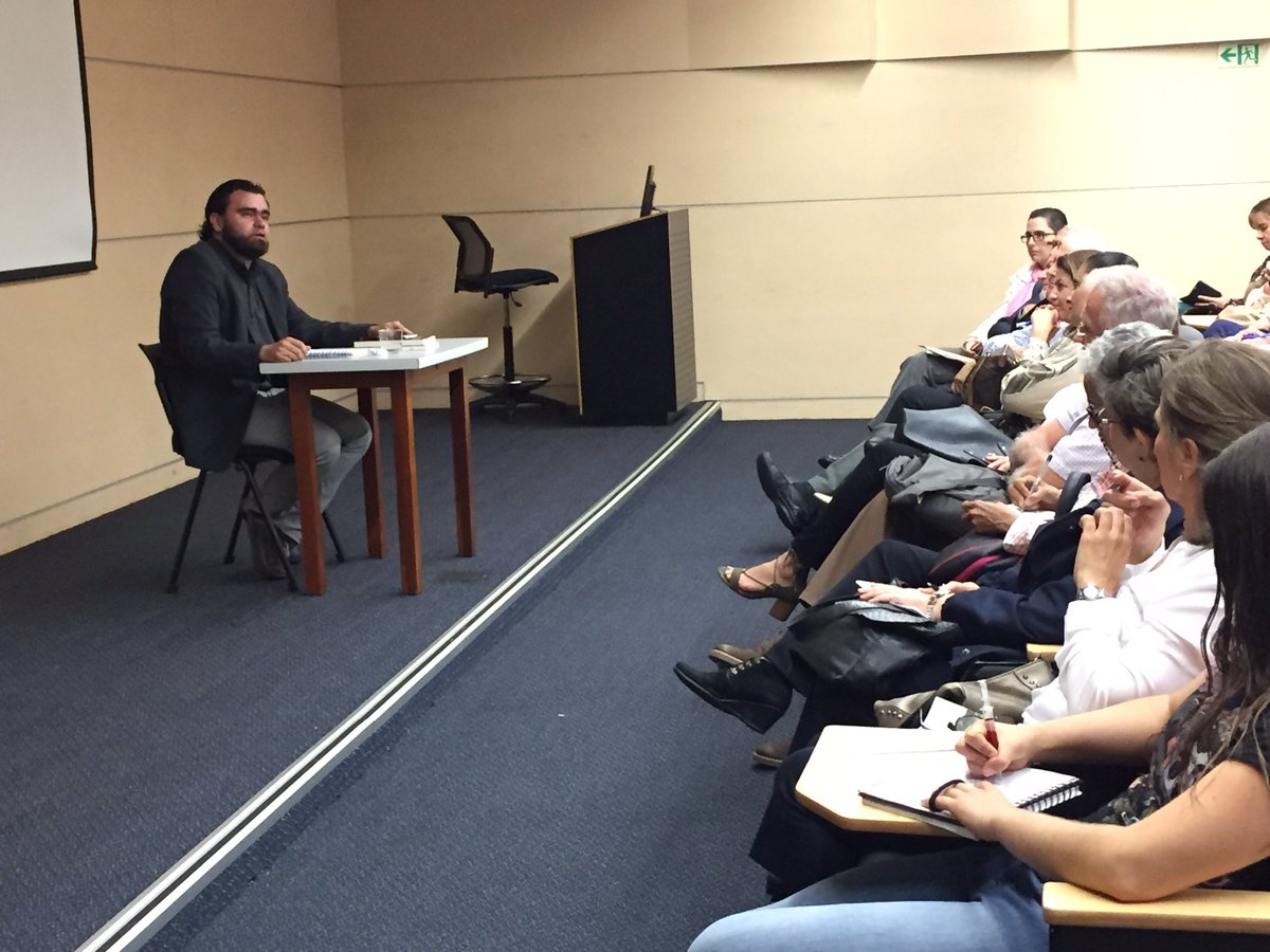 Martes de Saberes de Vida presentación del libro "100 preguntas y respuestas para comprender el conflicto colombiano" de Mauricio Montoya.