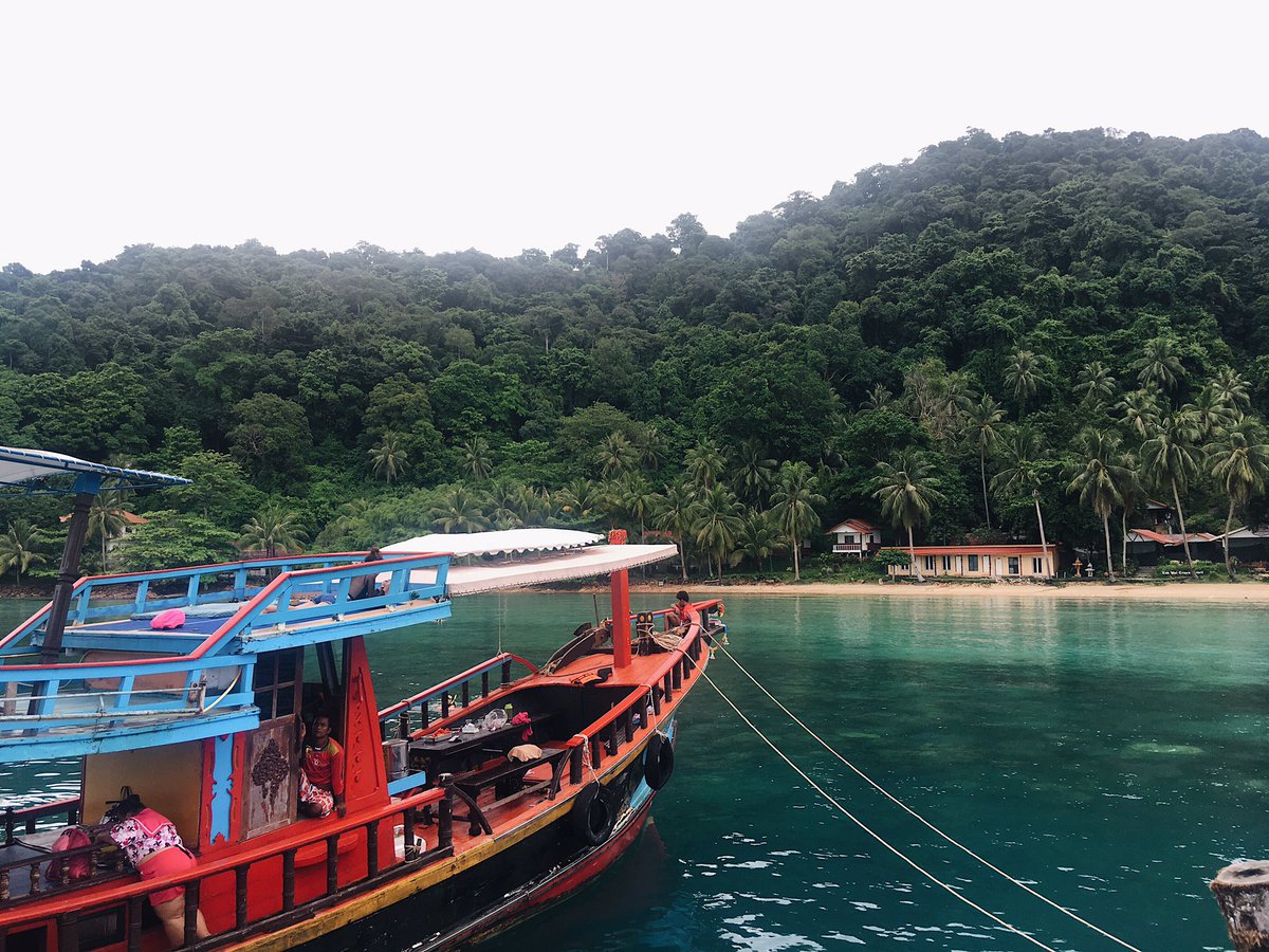 MonkeyPNY's tweet photo. ฝนมันก้อจะตกหน่อยๆ แต่ฟินมาก 😆
#รีวิวไทยแลนด์ #kohchang #ReviewThailand https://t.co/EnoAVdX6YV