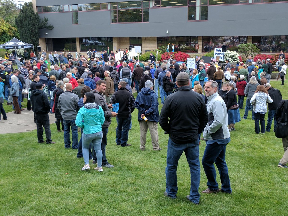 WBAStepUp's tweet photo. @BarnCatRadio Nice, diverse group of concerned citizens. https://t.co/BCKQ28GyiC
