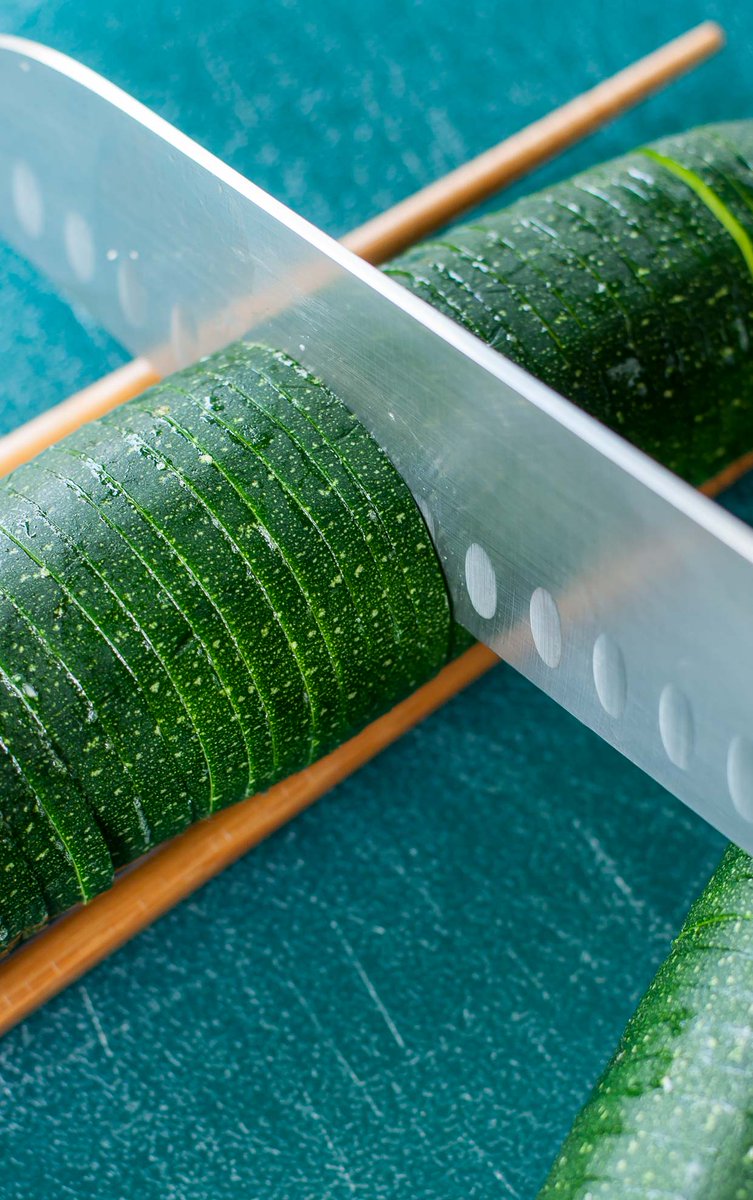 moremediainc's tweet photo. Summer is coming -- meaning it's time to break out all the zucchini recipes! Get inspired by @peasandcrayons https://t.co/OS8kR1CWiS