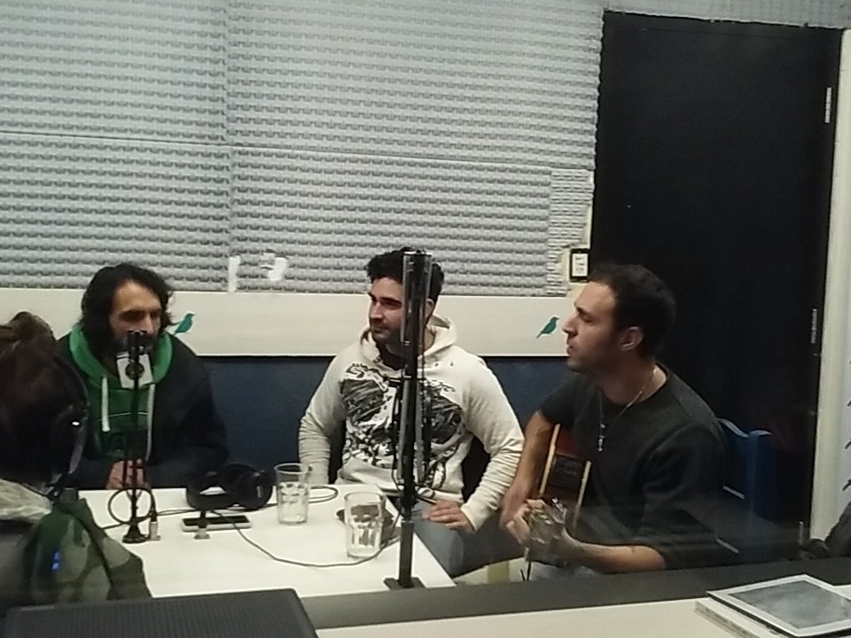 radioloquede's tweet photo. Y se van despidiendo los pibes de @SRTYLOSTABANO #Programa145 https://t.co/GfQ75M0mic https://t.co/yJkicnuybE