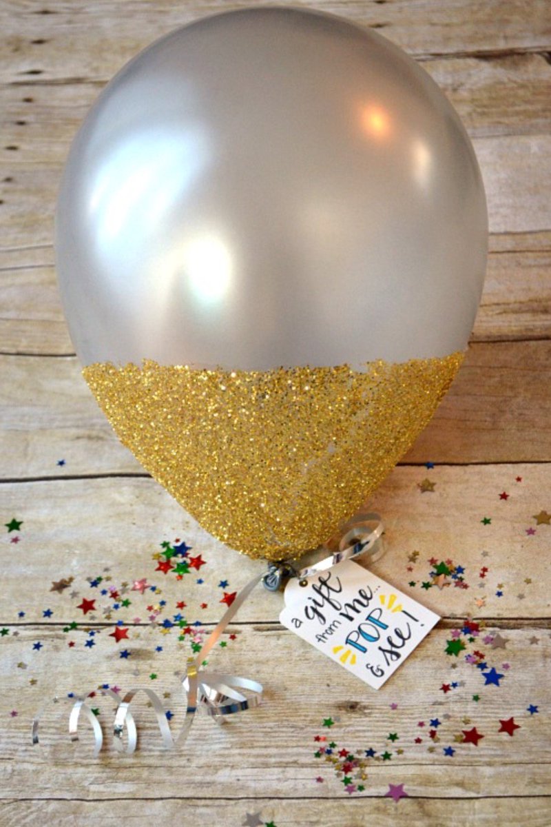 amylcreations's tweet photo. Make your grad party extra festive w/ a @BalloonTime helium tank! Save $2 https://t.co/4p5tsxHV6V #ad #socialspotters #springinfullballoon https://t.co/jULsbNdUtp