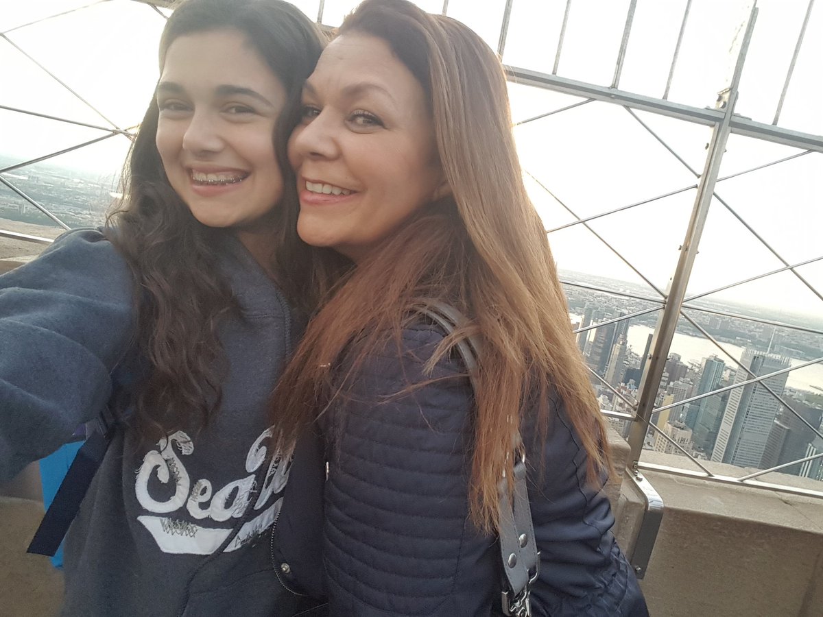 LoveFLLiving's tweet photo. @therealBTC Thank you so much for the time, the thought, the smile.  "Alexandra the Star's" Hugs ... Jennifer. #BeAllYou #untangiblegifts https://t.co/rmmERHzvUs