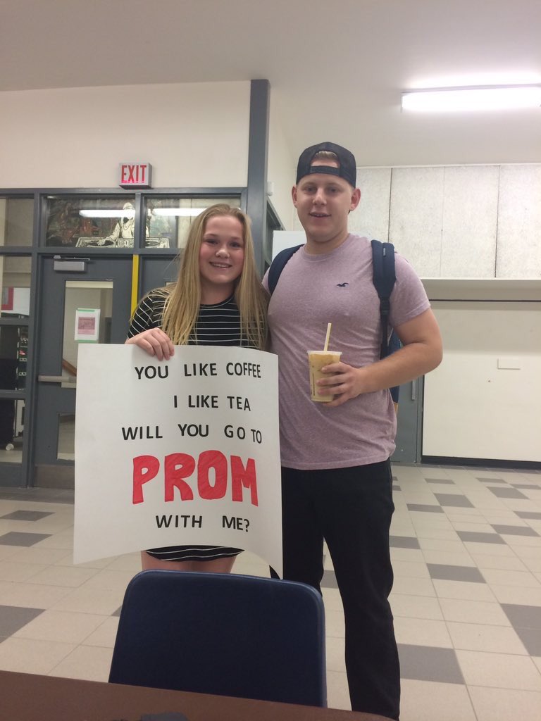 kentprom17's tweet photo. here's another one! goodluck @carsoncarolyn_ 🎊 https://t.co/k22U5FbSTC