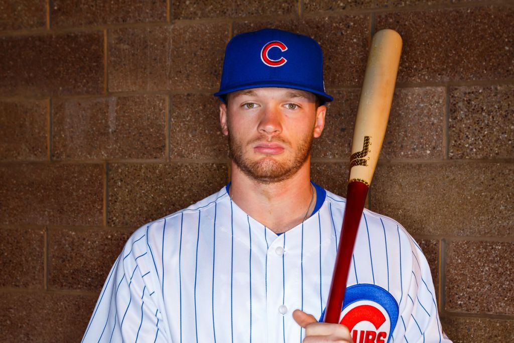 CubsColumn's tweet image. VIDEO: Ian Happ Sets Up Yard Sale at Wrigley cubscolumn.com/2017/05/16/vid…