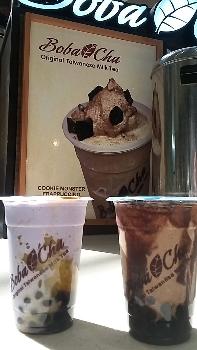 AmandaRoseG_143's tweet photo. Taro Slush w/ tapioca &amp; jelly and Cookie Monster Frappe w/ tapioca 😄😍👌💕 #bobacha https://t.co/kZ7NU7wK6A