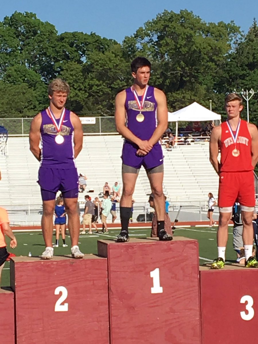 BGMarauderFball's tweet photo. Congrats to 2018 RB/LB @maxsank on being the fastest man in D6 even more amazing is he won the 100m at 6'2 215#'s. #DownHillRunner #BuckleUp https://t.co/oxxmGleDy7