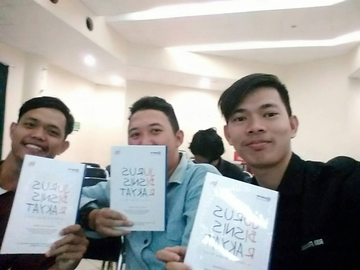 faizalmutaqin_'s tweet photo. Biasanya tingkat akhir pagi2 gabut, dari pada gabut mending datang ke
#SeminarBRIIncuBieIPB
#BRIuntuknegeri https://t.co/ojneTat86E
