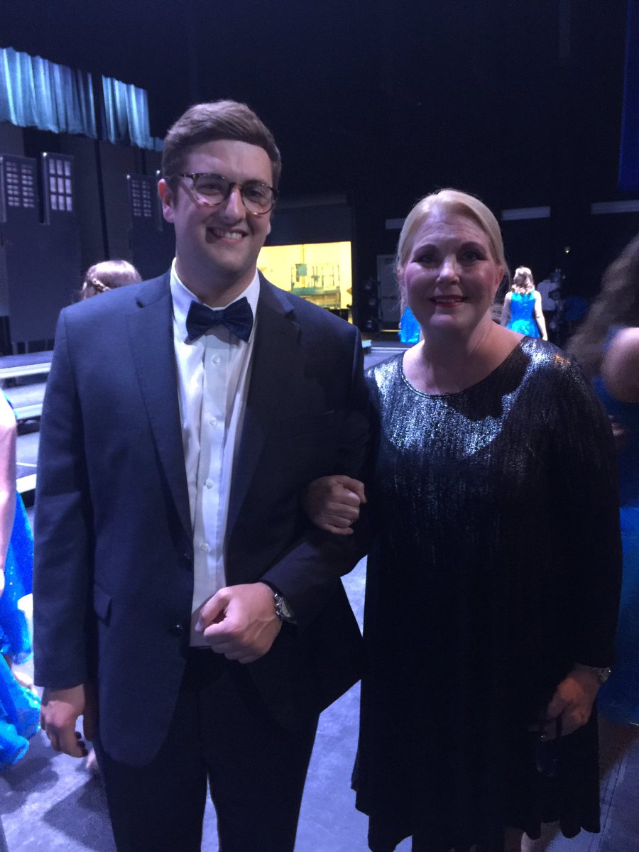 CoppinvilleJR's tweet photo. Amazing concert by Expressions & JV Singers! #CJHLearn #DJHLearn #Expressions #JVSingers https://t.co/MWUUsRS4P8