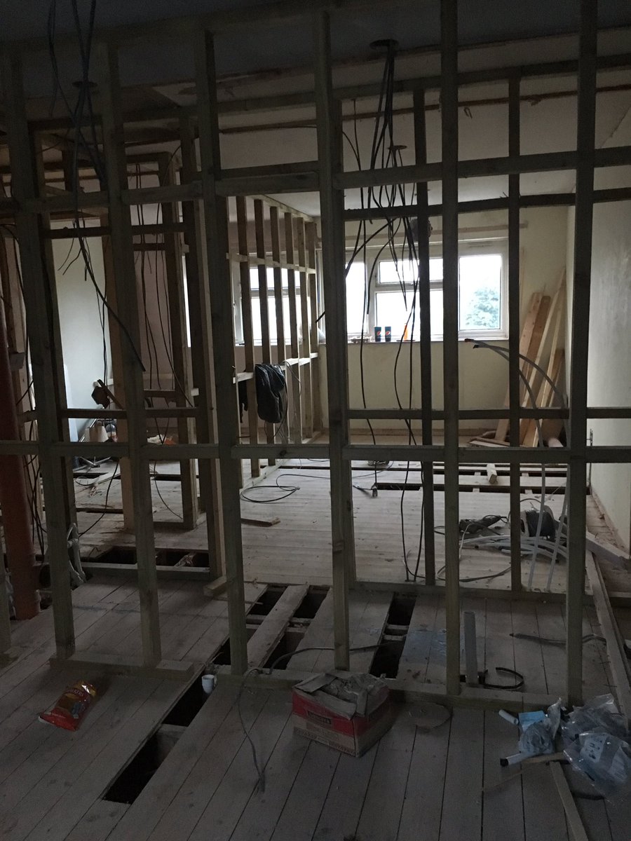 atrioproperty's tweet photo. Have a wonderful team of builders who are helping us to convert this 3 beds #property into 5 beds all en suits  #Hmo in #Birmingham. 😁🤞 https://t.co/OE67s1s2lG