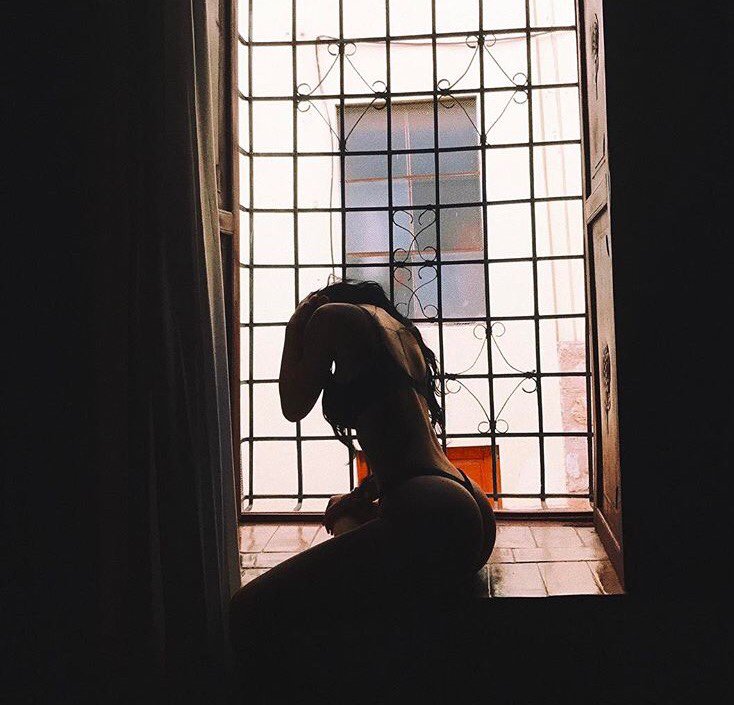 StackExclusive tweet media