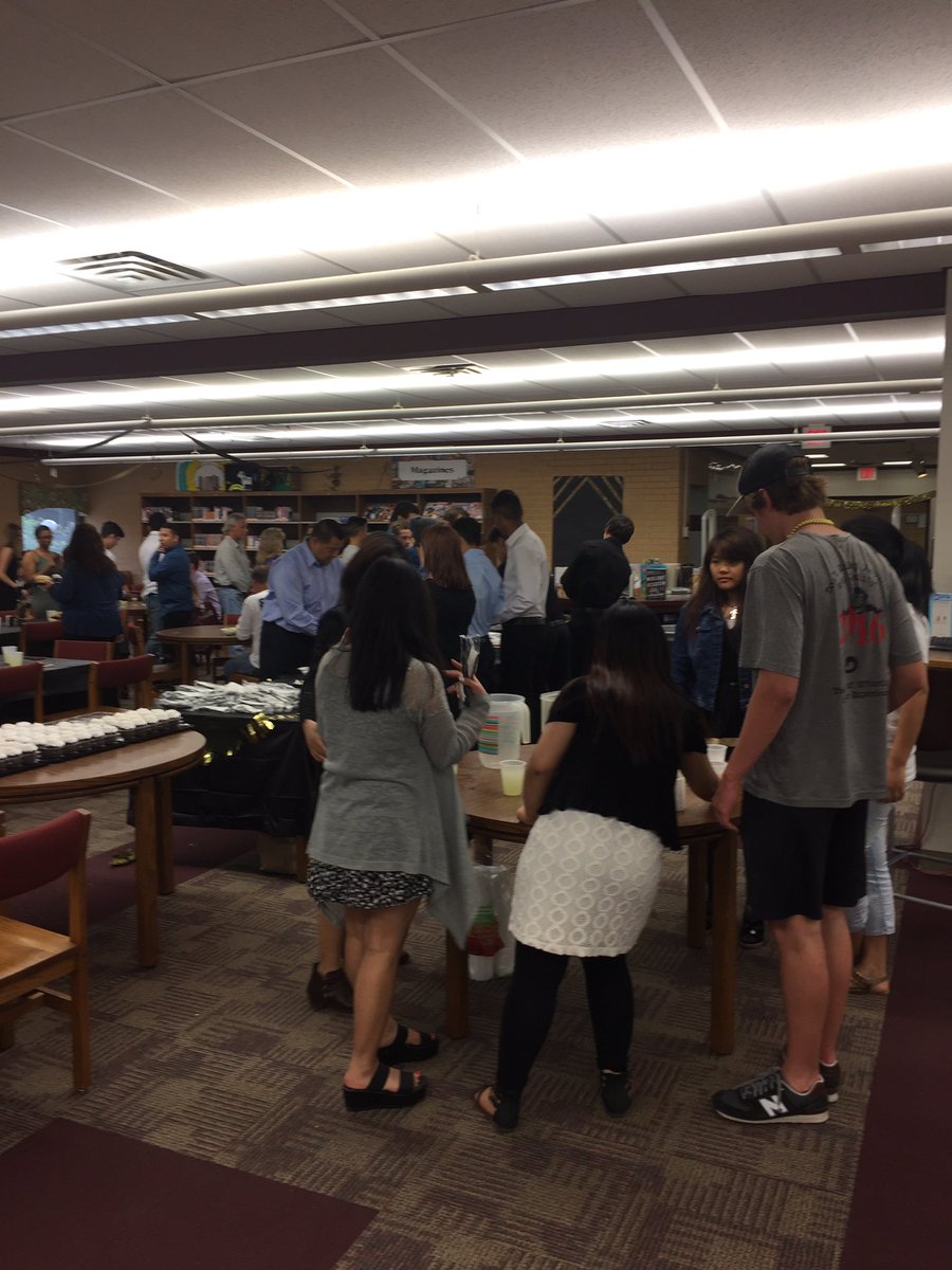 Excited to celebrate the success of our AVID seniors and their families tonight. Thanks <a href="/JenksAvid/">Jenks AVID Club</a> <a href="/AVID4College/">AVID</a> <a href="/jenksps/">Jenks Public Schools</a> #holdfasttodreams