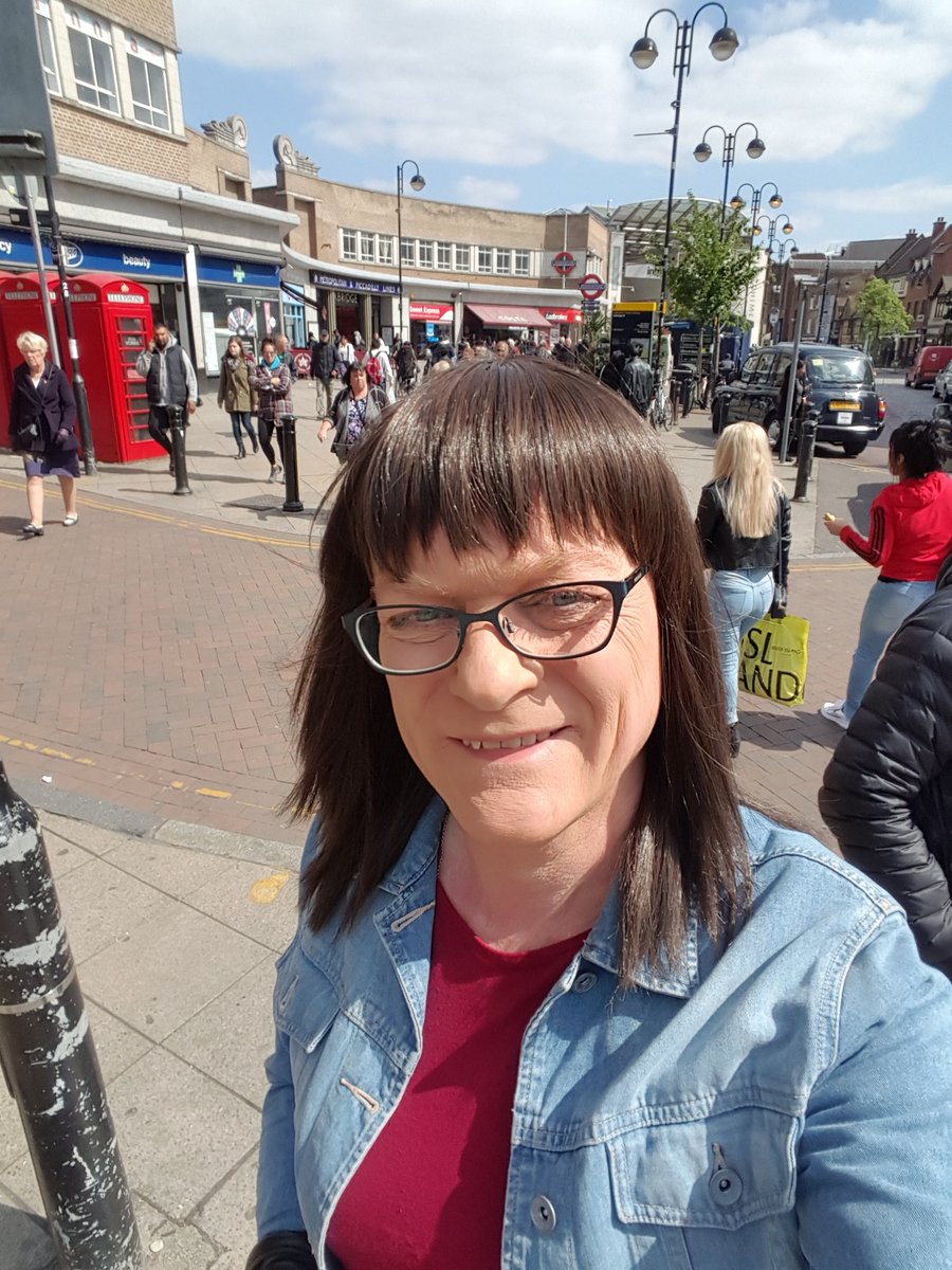TransKatrina's tweet photo. Spending the afternoon in my local town.
It's warm for a change 😊😊 https://t.co/p7angyOnE7