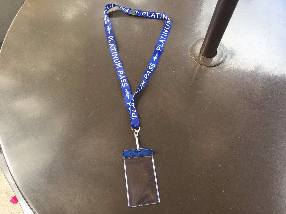 IUArchives's tweet photo. Universal is offering Platinum Annual Pass Holders a free lanyard. You can pick it up in park at the Universal Box Office. https://t.co/JkJpuWoLEw