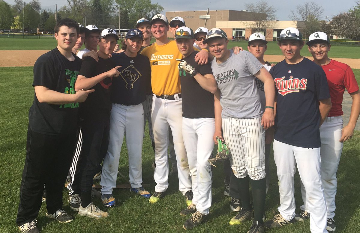 ConcordiaBB's tweet photo. Great to have alums @joe_dawg9 (Bethel baseball) &amp; @erath_andrew (Dordt Baseball) work out with the boys today. Fantastic role models!!! https://t.co/8yGBVMiG9Y