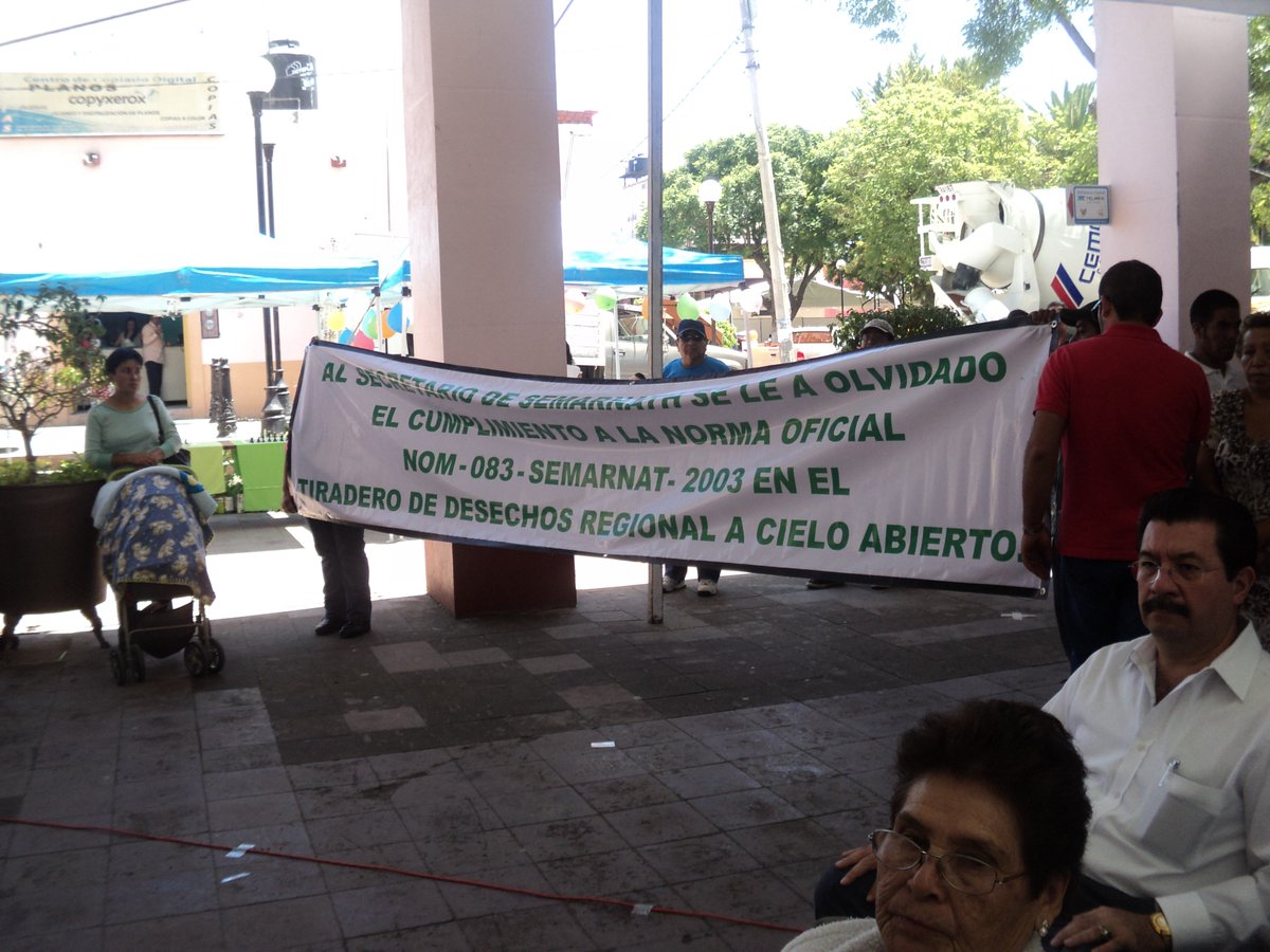 CCCtula1's tweet photo. @alejua_p40 Desde 2013 en EXPO CCCR Tula los Ciudadanos ya reclaman una Procesadora de Basura para la Región. https://t.co/CgQxaiY95d