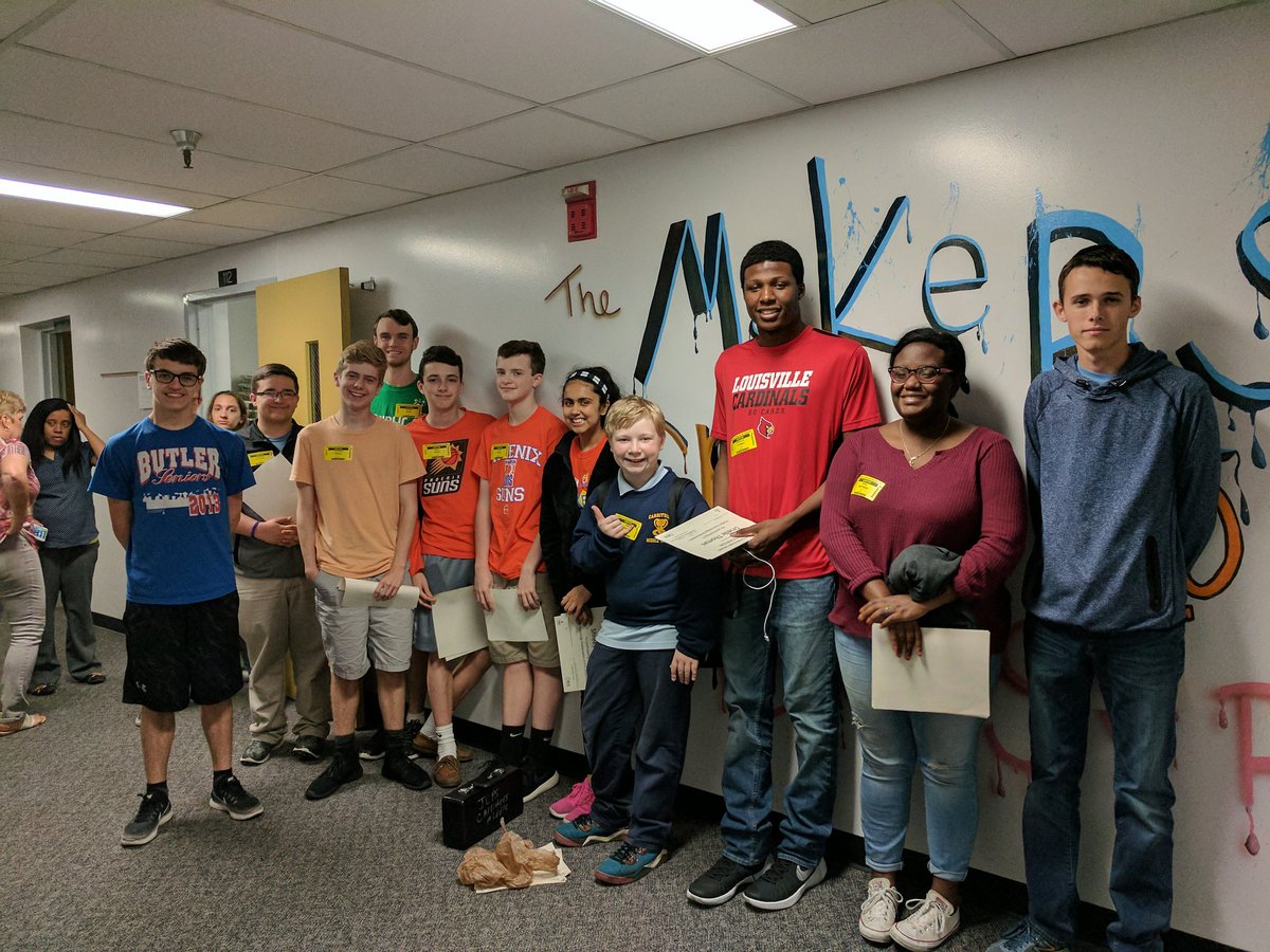 smlatt's tweet photo. Celebrating our @JCPSKY @JCPS_CES Student Technology Ambassadors and their work in providing voice, presentations, &amp; trainings for us. https://t.co/r3JzIasHOX