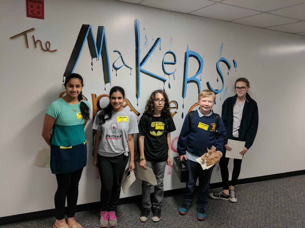 smlatt's tweet photo. Celebrating our @JCPSKY @JCPS_CES Student Technology Ambassadors and their work in providing voice, presentations, &amp; trainings for us. https://t.co/r3JzIasHOX