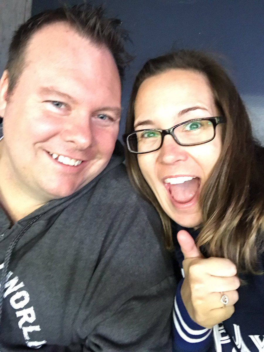 ShellBelle10's tweet image. @BlueJays we need to hear some @arkellsmusic #knockingatthedoor in here!!