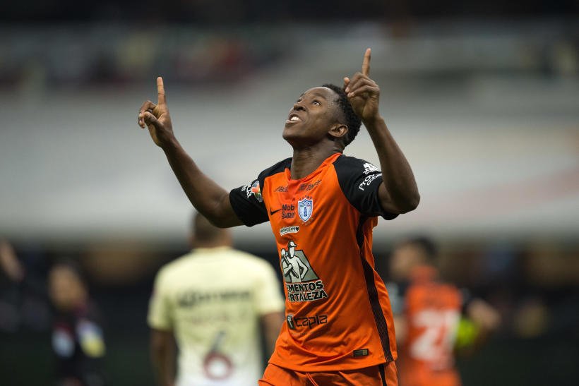 Goles_Colombia's tweet photo. Oscar Murillo le dio el triunfo al Pachuca: https://t.co/1Cu4fWUaWH  #GolesCO #Murillo #LigaMX #Pachuca https://t.co/2JHYBka1pD