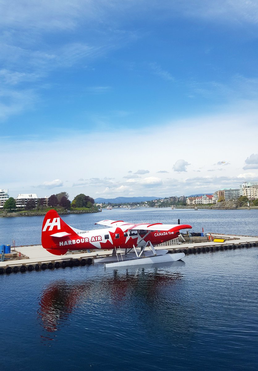 The #Canada150 float plane has landed! Looking forward to some scenic flights with <a href="/HarbourAirLtd/">Harbour Air</a> in this beauty. #VictoriaDelivers