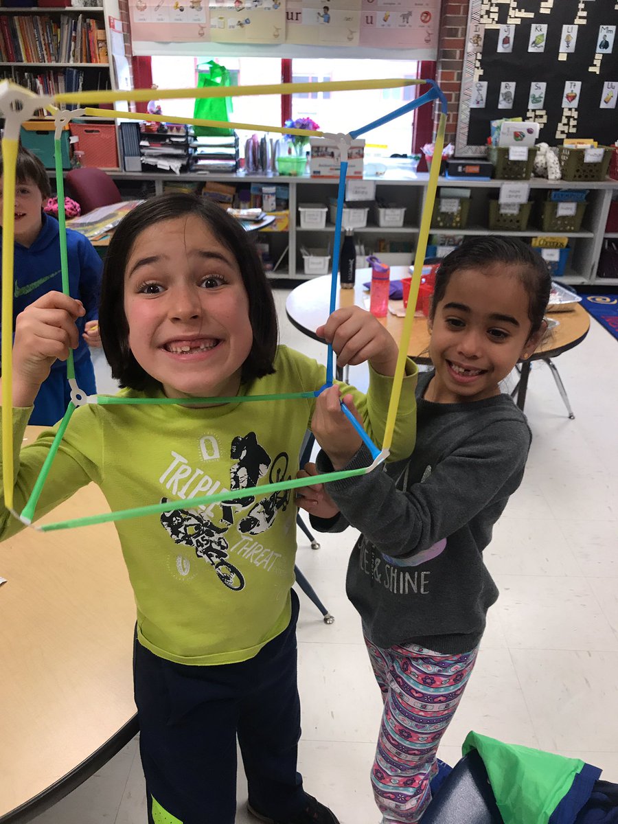 patriciaeyer's tweet photo. @BlaireBookman @WOSnews look what we can do when we use words like "I think we can do it a different way" "keep trying"😃 https://t.co/57vAHisL6d