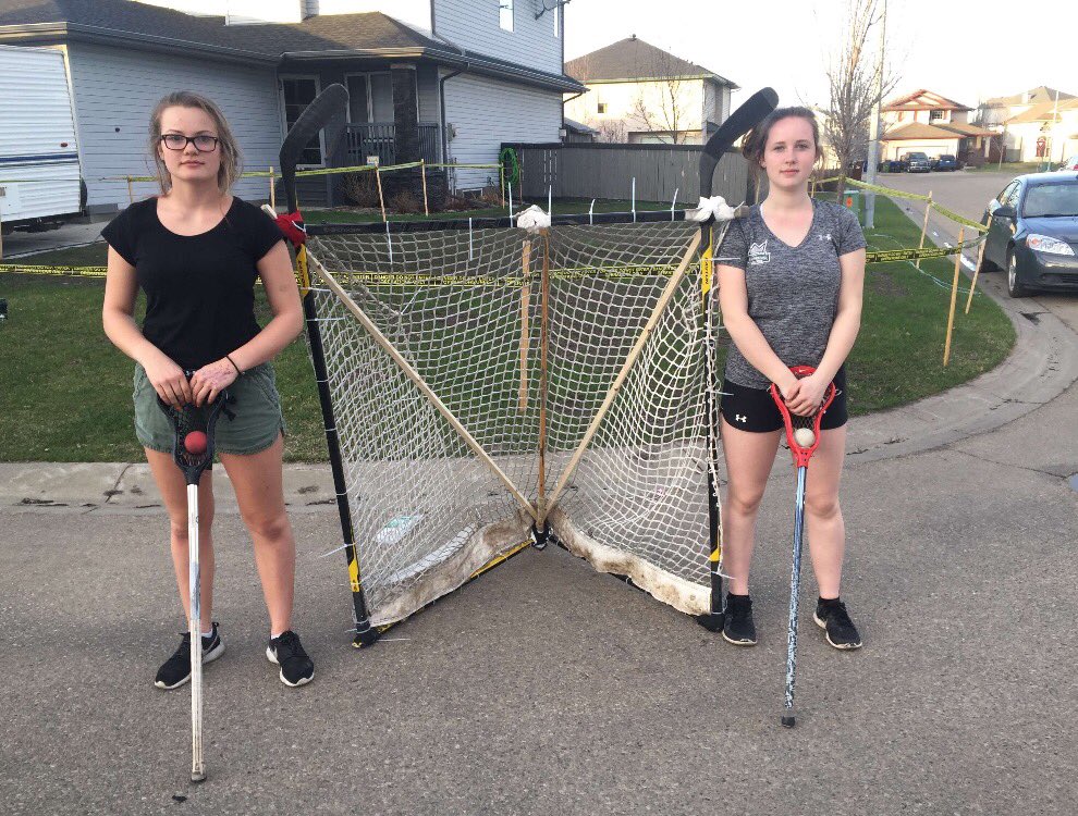 Midget ladies putting some work in outside of practice over the weekend #practicehard #laxlife