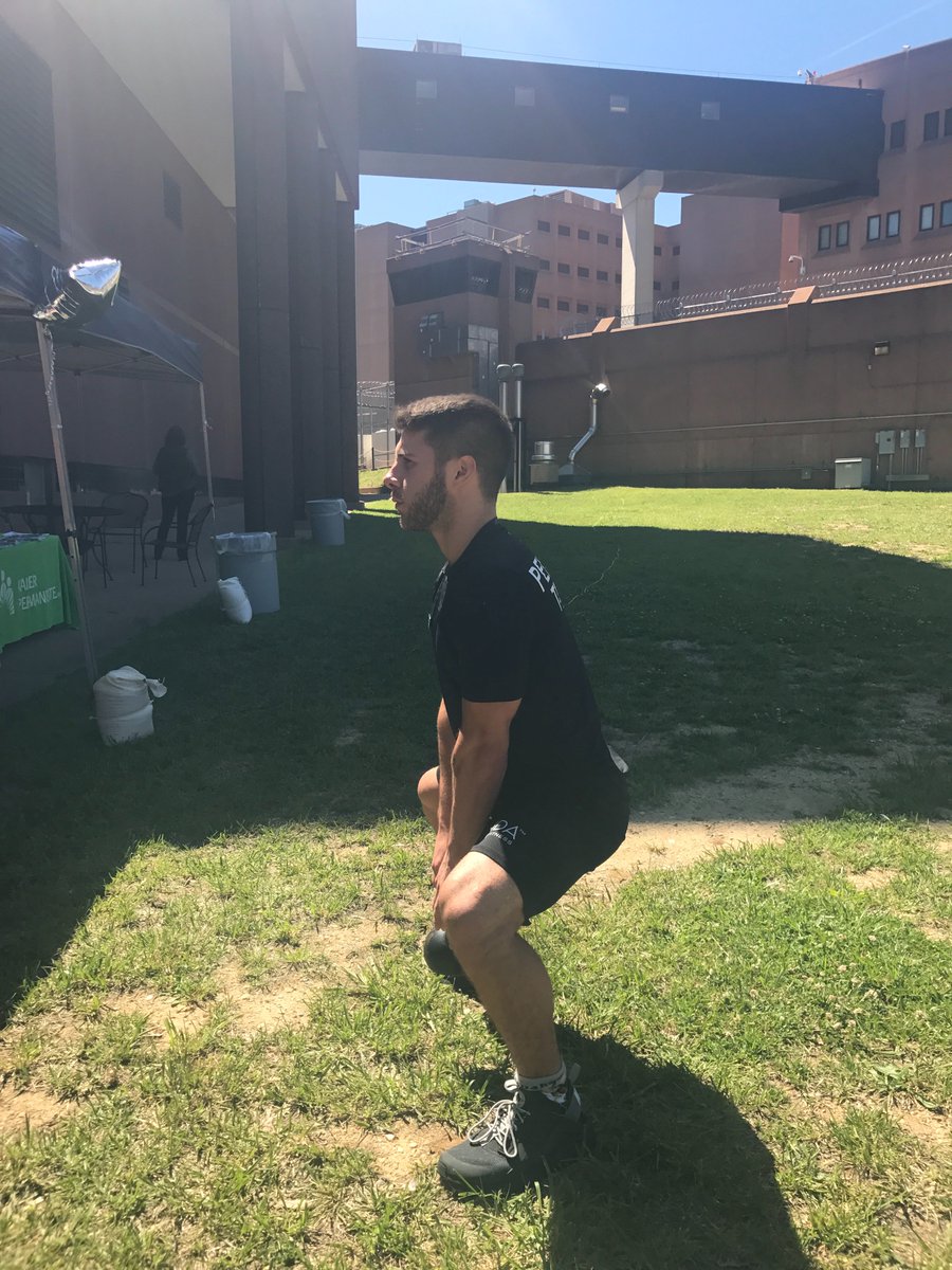 DCCorrections's tweet photo. Check out Kevin from @VIDAFitnessDC offering weight training demos at our Vitality Fair! #DCDOC #Mind #Health #Wealth https://t.co/FEyvVade4j
