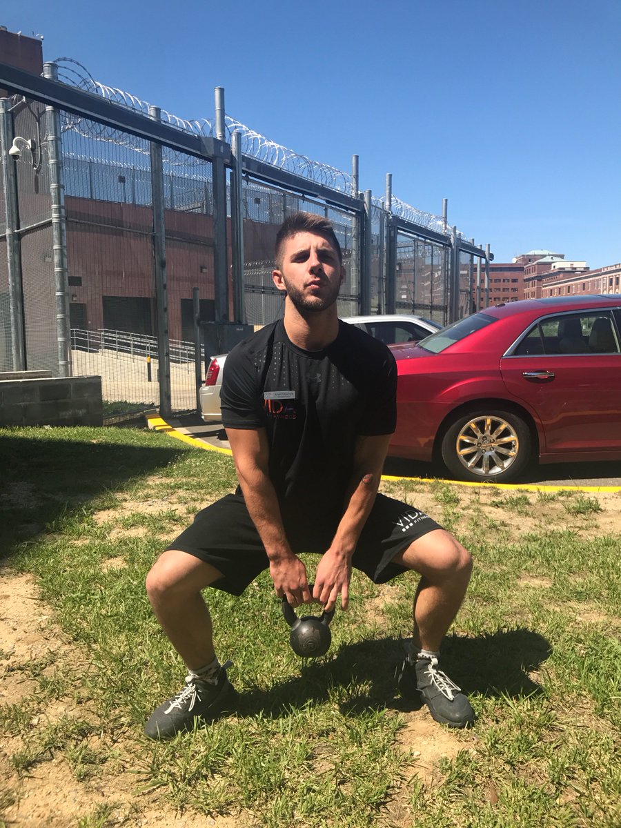 DCCorrections's tweet photo. Check out Kevin from @VIDAFitnessDC offering weight training demos at our Vitality Fair! #DCDOC #Mind #Health #Wealth https://t.co/FEyvVade4j