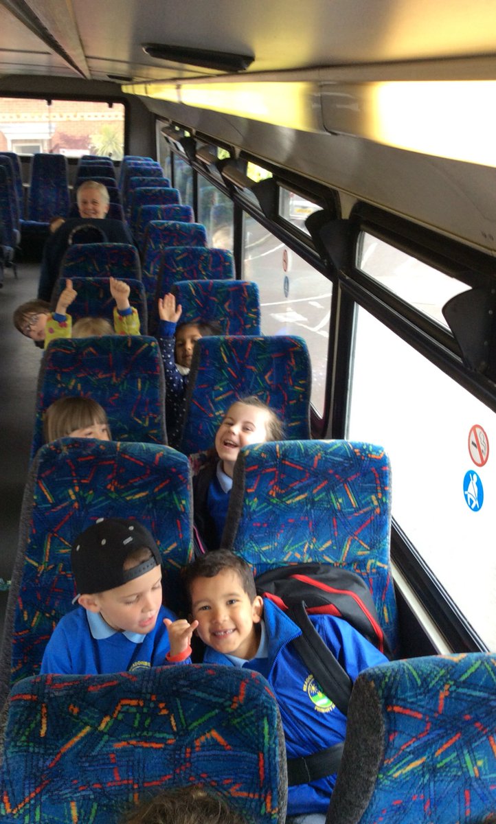 mbk_yr's tweet photo. Let the school trip commence! #coachfun 🚌😊😀🚌 #excited https://t.co/9AiV860Eky