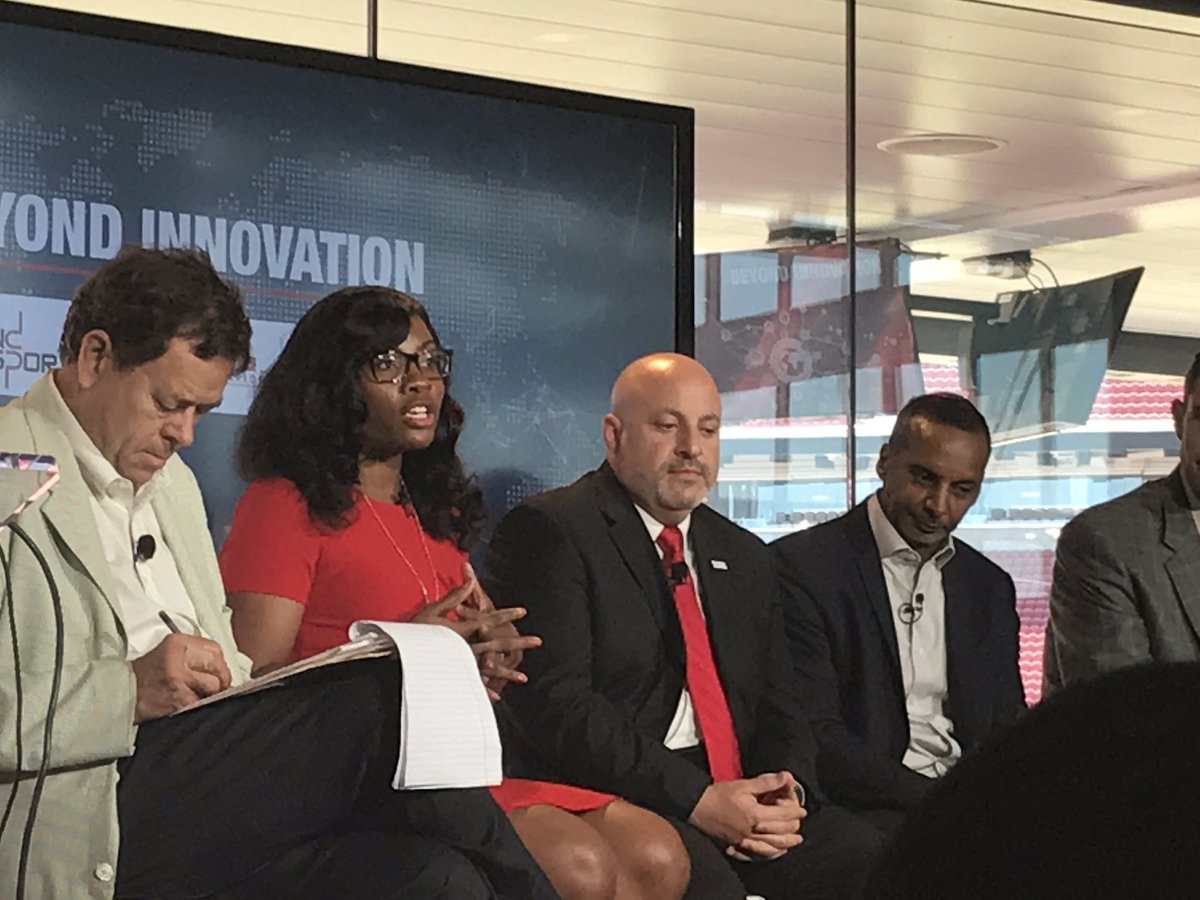skmasur's tweet photo. Having a program &amp; pinkyfying it doesn't make it appealing to girls. We need real world applications @techbridgegirls #BeyondInnovation https://t.co/z7wPH4KDba