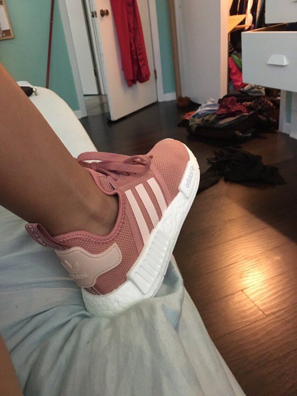 SReindorf's tweet photo. New obsession 😍

Shop ↠ https://t.co/yHJ33MxrZ0 by #SweetEmotionsz via @c0nvey https://t.co/W6IVkEAsIG