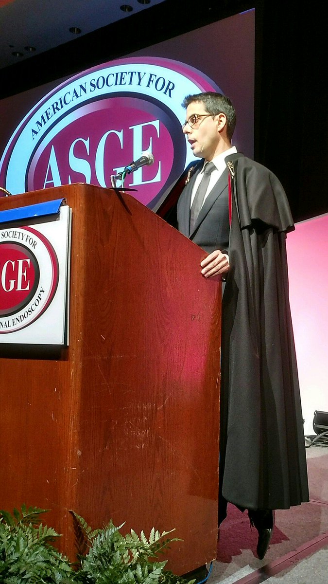 ASGEendoscopy's tweet image. Dr. Ramón Sánchez Ocaña from Spain presents on Combined Laser and Hydrostatic Balloon Lithotripsy at the ASGE #WorldCup at #DDW17.